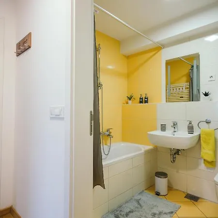 Modern Sunny Paradise Apartman *
